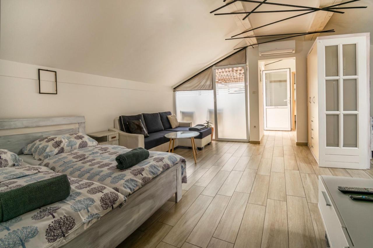 Hangar Apartments Izola Kültér fotó