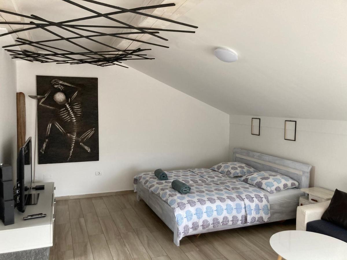 Hangar Apartments Izola Kültér fotó